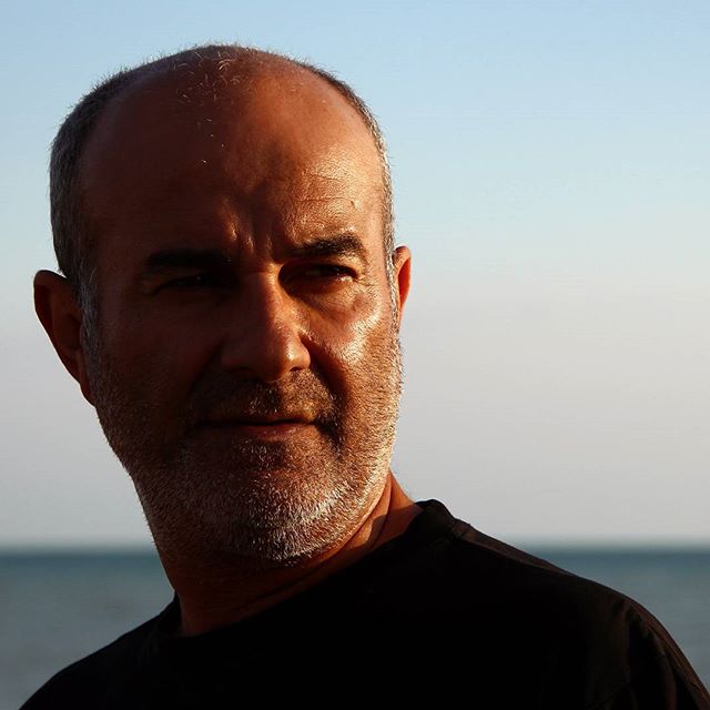 تصویری شخصی از علی عمرانی، بازیگر و کارگردان سینما و تلویزیون