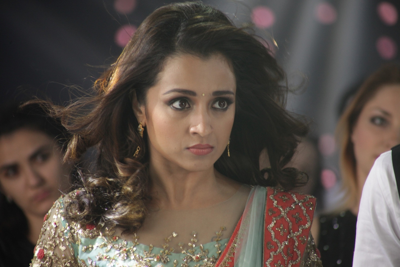 Trisha Krishnan در صحنه فیلم سینمایی Mohini