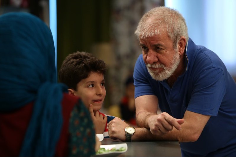 مسعود کرامتی در پشت صحنه سریال تلویزیونی یادداشت‌های یک زن خانه‌دار