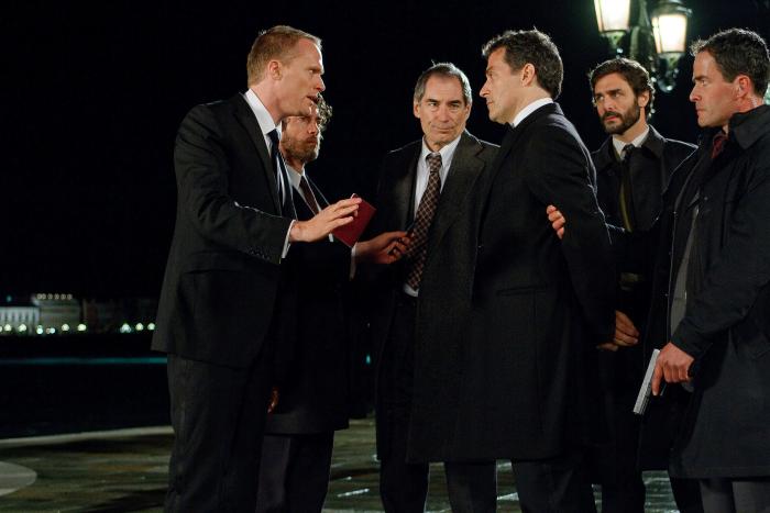 Giovanni Guidelli در صحنه فیلم سینمایی جهانگرد به همراه پل بتانی، Rufus Sewell، تیموتی دالتون و Alessio Boni