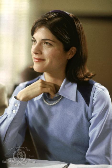  فیلم سینمایی بلوند قانونی با حضور Selma Blair