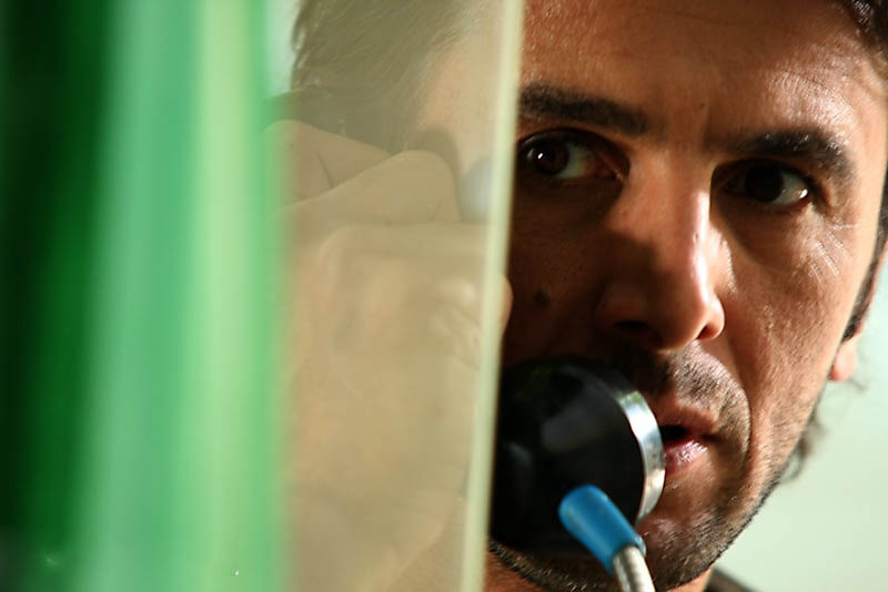  فیلم سینمایی قلاده های طلا به کارگردانی ابوالقاسم طالبی