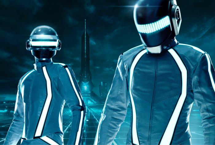 Daft Punk در صحنه فیلم سینمایی ترون: میراث