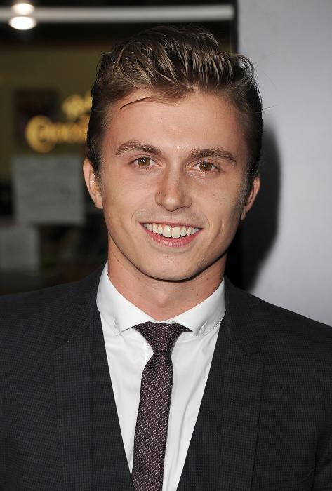  فیلم سینمایی بی دغدغه با حضور Kenny Wormald