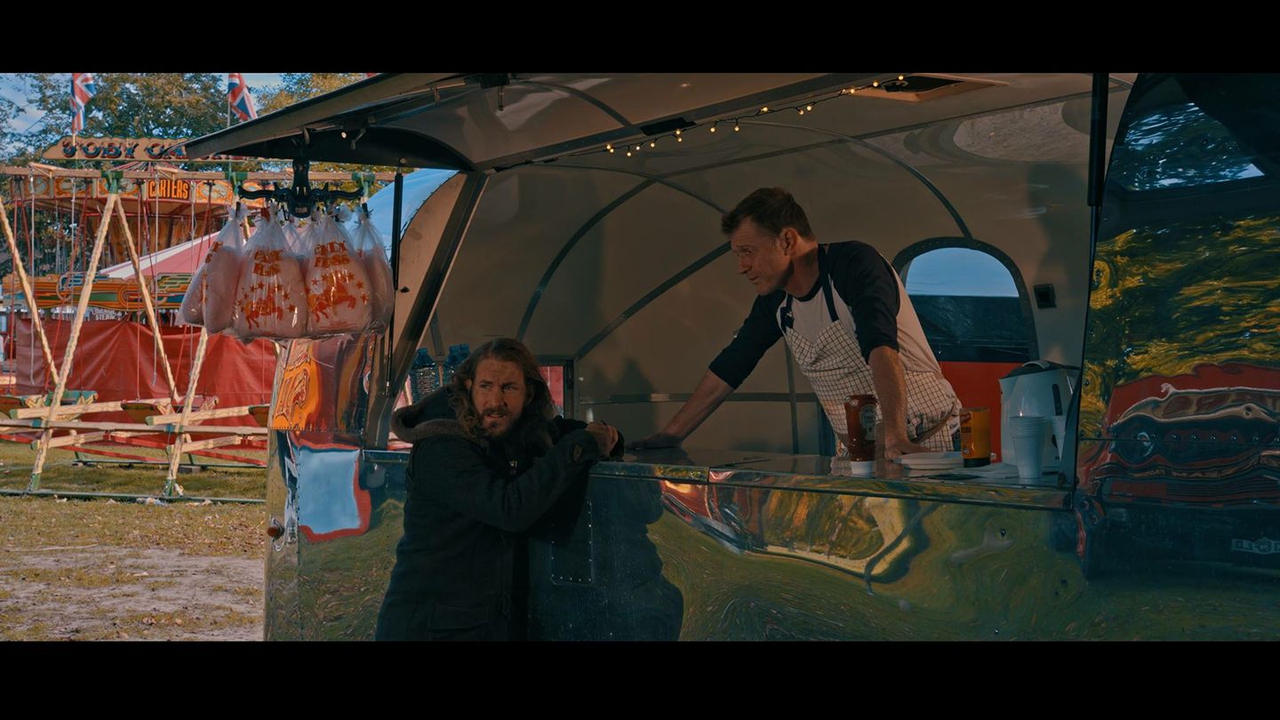 جیسون فلمینگ در صحنه فیلم سینمایی Homeless Ashes به همراه Marc Zammit