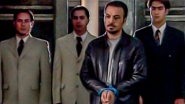 فریبرز عرب‌نیا در صحنه سریال تلویزیونی وکیل