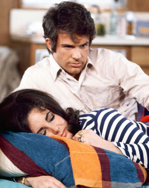 Elizabeth Taylor در صحنه فیلم سینمایی The Only Game in Town به همراه Warren Beatty