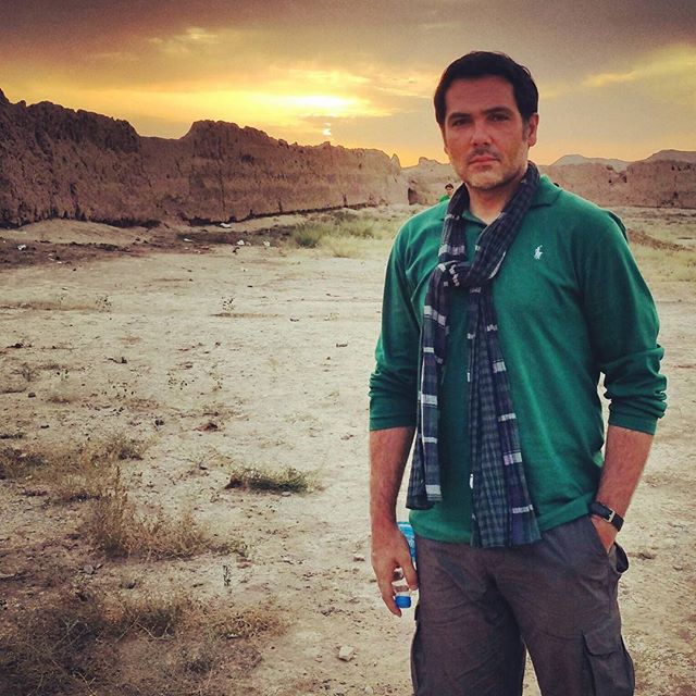 تصویری شخصی از کوروش تهامی، بازیگر سینما و تلویزیون