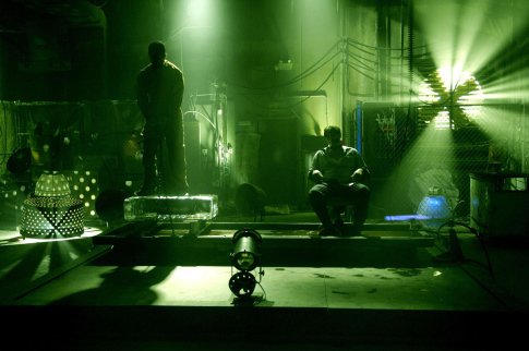 Costas Mandylor در صحنه فیلم سینمایی اره 4 به همراه Donnie Wahlberg
