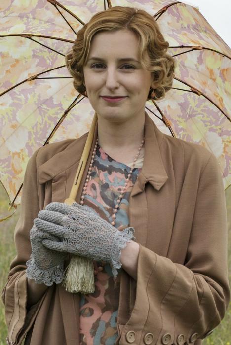 Laura Carmichael در صحنه سریال تلویزیونی دانتون ابی