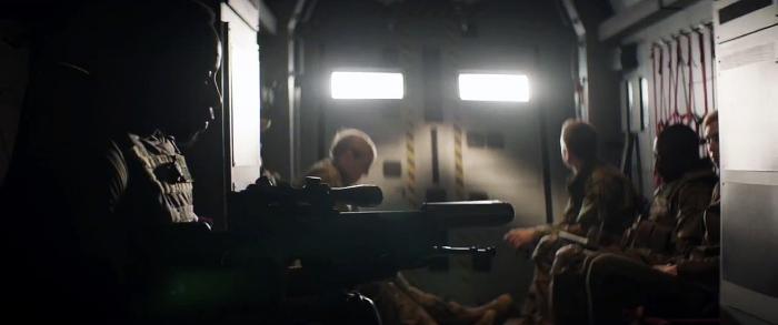 Bentley Kalu در صحنه فیلم سینمایی دستور قتل به همراه David Ajala، Vanessa Kirby و Mike Noble