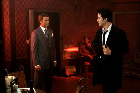 Gavin Rossdale در صحنه فیلم سینمایی کنستانتین به همراه کیانو ریوز