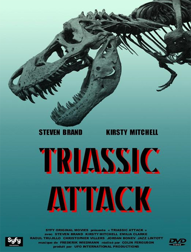 Steven Brand در صحنه فیلم سینمایی Triassic Attack به همراه Kirsty Mitchell و امیلیا کلارک