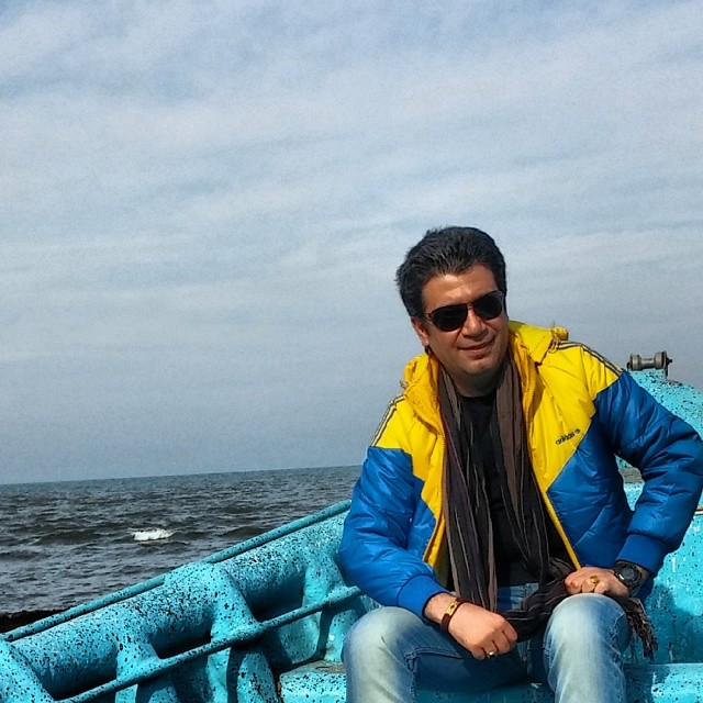 تصویری شخصی از رضا رشیدپور، بازیگر و مجری سینما و تلویزیون