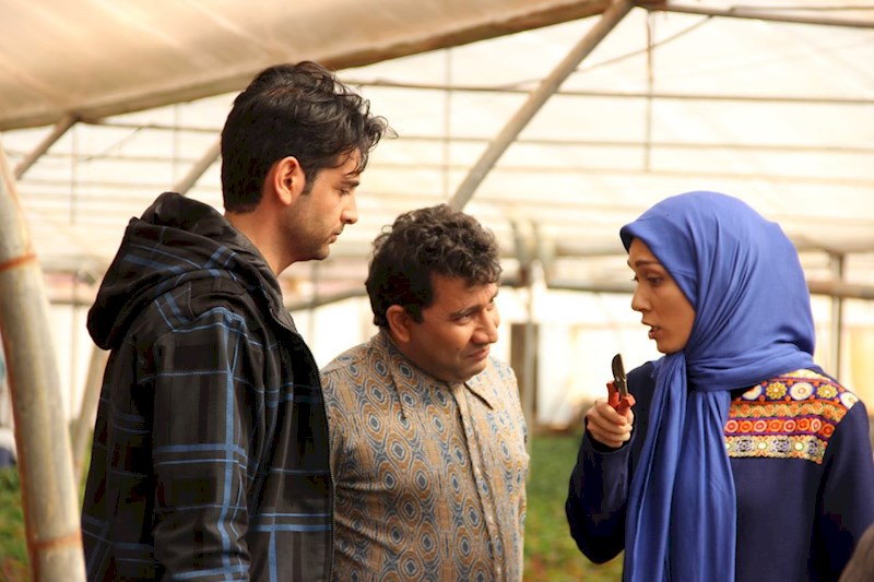 شهرزاد کمال‌زاده در صحنه سریال تلویزیونی مرز خوشبختی به همراه سروش جمشیدی