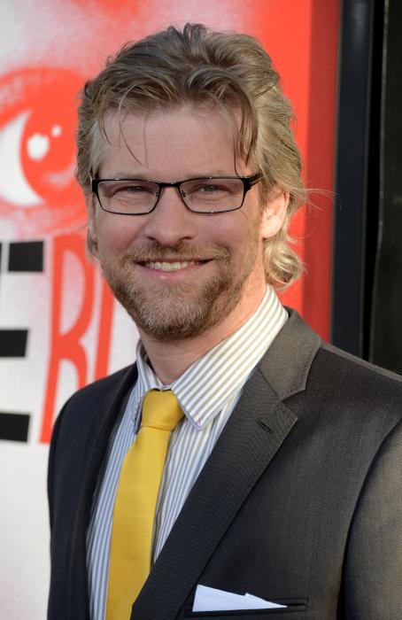 Todd Lowe در صحنه سریال تلویزیونی خون حقیقی