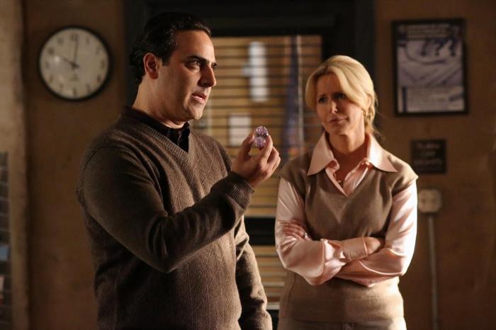 Jason Antoon در صحنه سریال تلویزیونی کستل