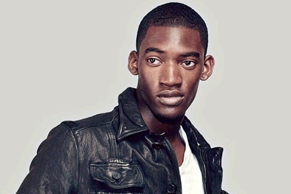 Malachi Kirby در صحنه فیلم سینمایی ریشه ها