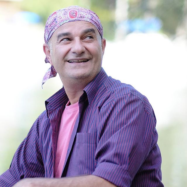 تصویری شخصی از علی عمرانی، بازیگر و کارگردان سینما و تلویزیون