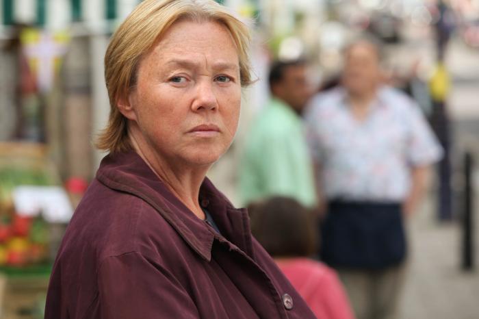 Pauline Quirke در صحنه سریال تلویزیونی برودچرچ