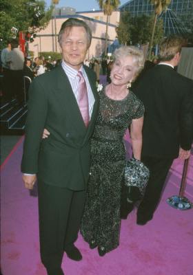 Michael York در صحنه فیلم سینمایی آستین پاورز: جاسوسی که من را تکان داد