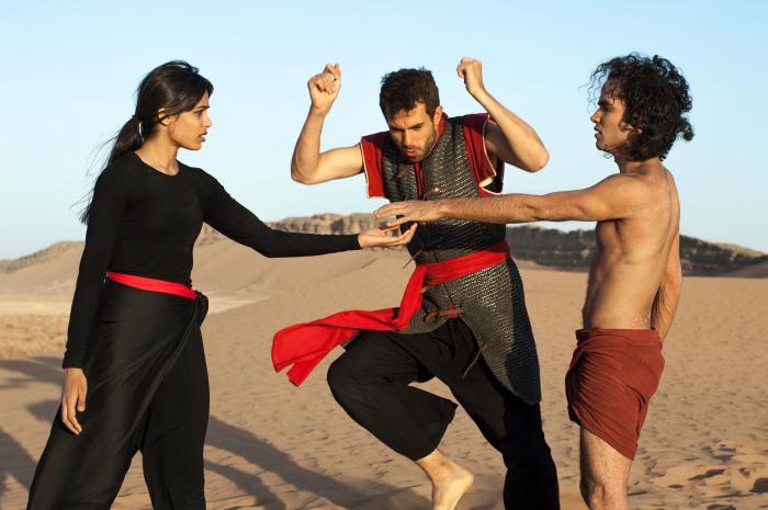 ریس ریچی در صحنه فیلم سینمایی Desert Dancer به همراه Tom Cullen