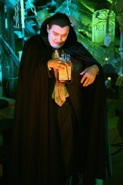 Creed Bratton در صحنه سریال تلویزیونی اداره