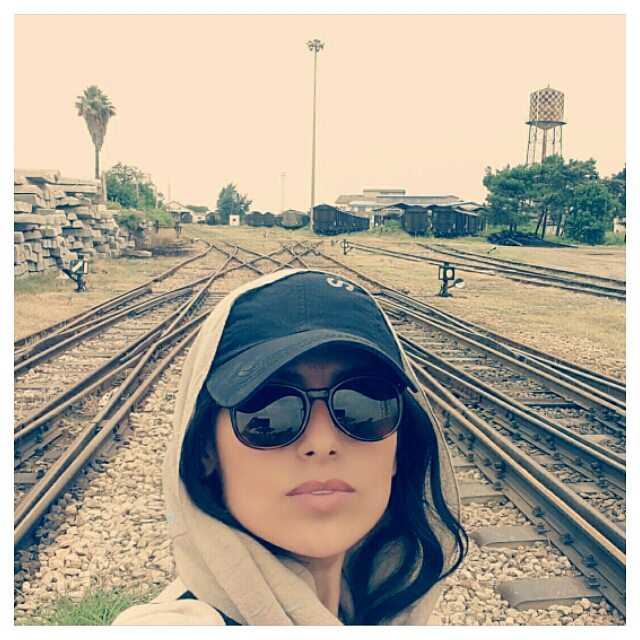 تصویری شخصی از رها خدایاری، بازیگر سینما و تلویزیون