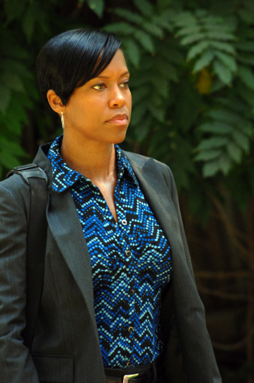 Regina King در صحنه سریال تلویزیونی Southland