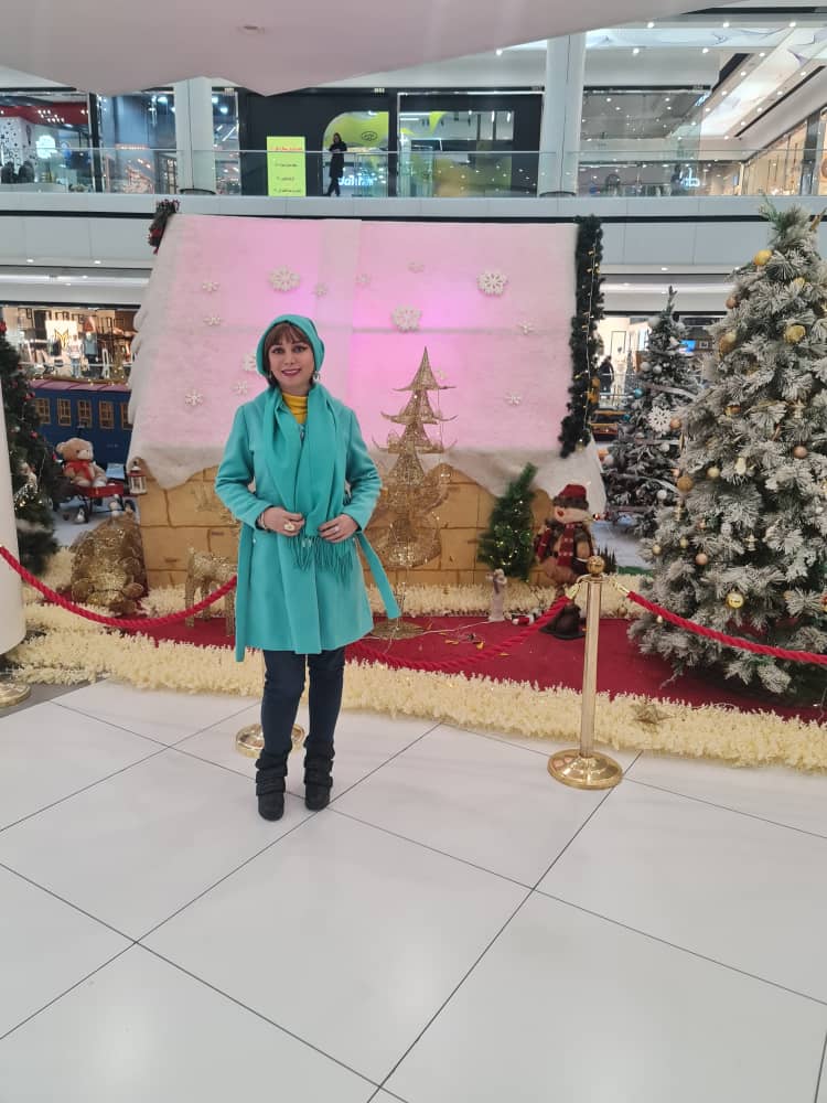 تصویری شخصی از بهاره رامتین راد، ترانه‌سرا و نویسنده سینما و تلویزیون