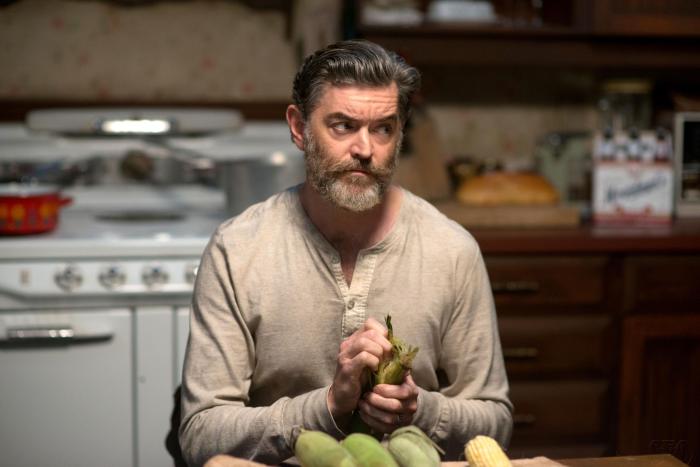 Timothy Omundson در صحنه سریال تلویزیونی ماوراء  طبیعی