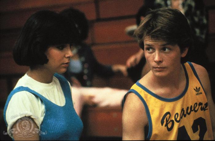 Susan Ursitti در صحنه فیلم سینمایی Teen Wolf به همراه مایکل جی فاکس
