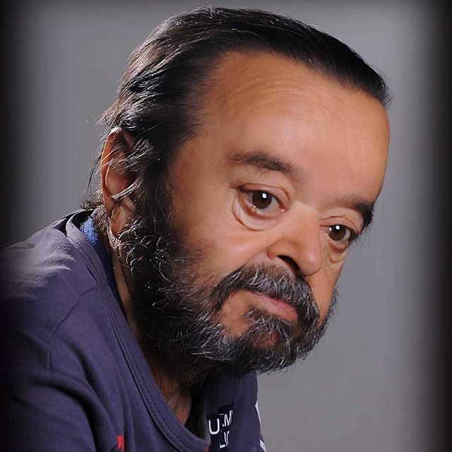 تصویری شخصی از اسدالله یکتا، بازیگر و مهمان سینما و تلویزیون