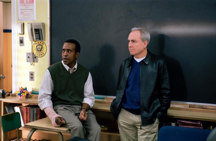 Lorne Michaels در صحنه فیلم سینمایی دختران بدجنس به همراه Tim Meadows