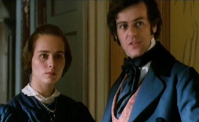 Tara Fitzgerald در صحنه سریال تلویزیونی The Tenant of Wildfell Hall به همراه Rupert Graves