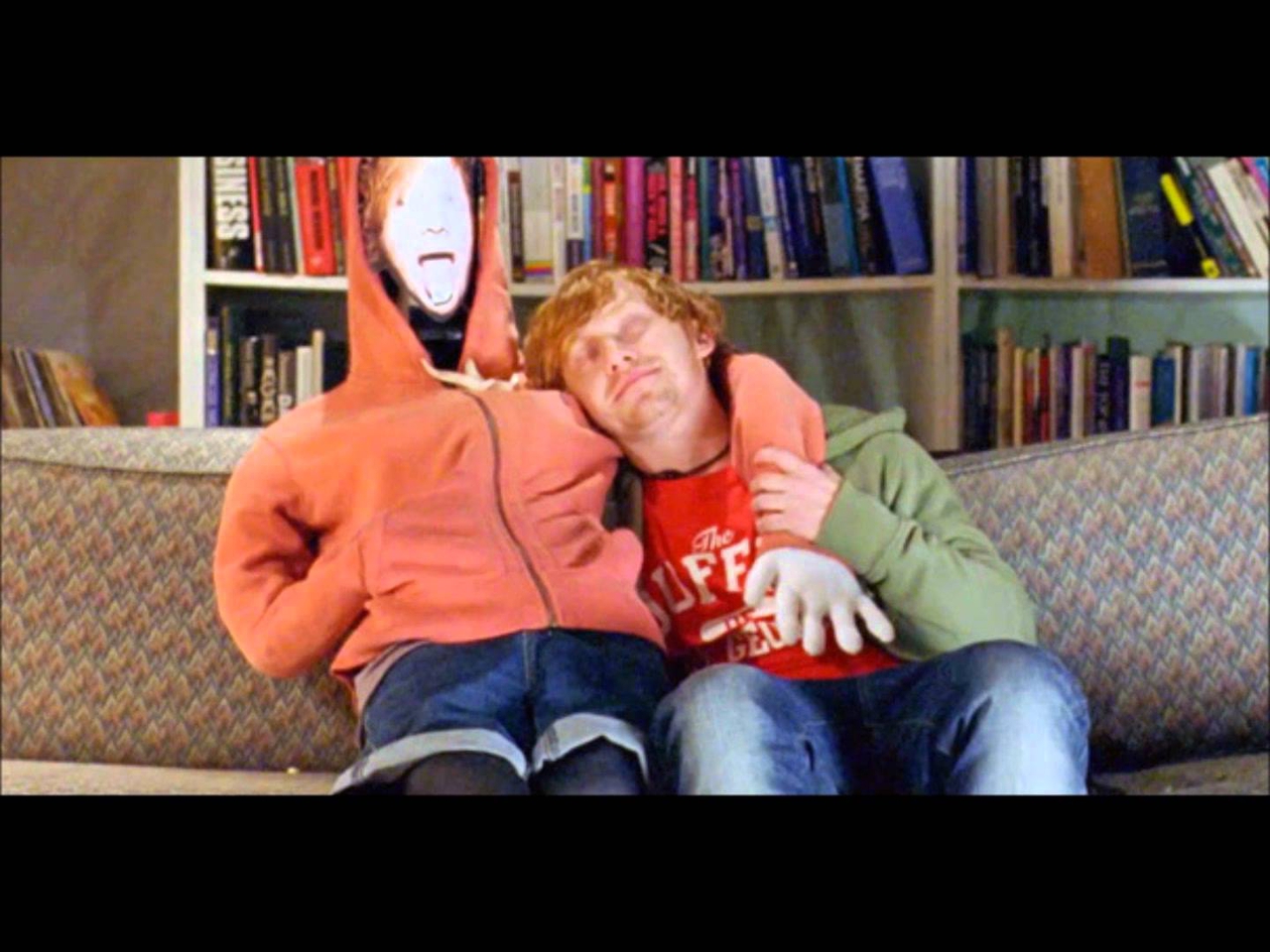 روپرت گرینت در صحنه فیلم سینمایی Ed Sheeran: Lego House به همراه Ed Sheeran