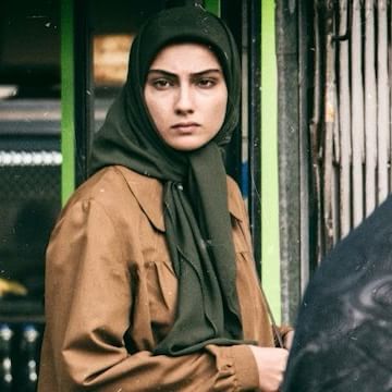 محیا دهقانی در صحنه فیلم سینمایی ماجرای نیمروز
