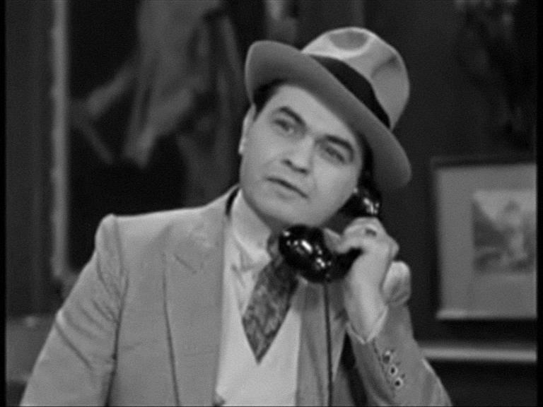 Edward G. Robinson در صحنه فیلم سینمایی The Little Giant