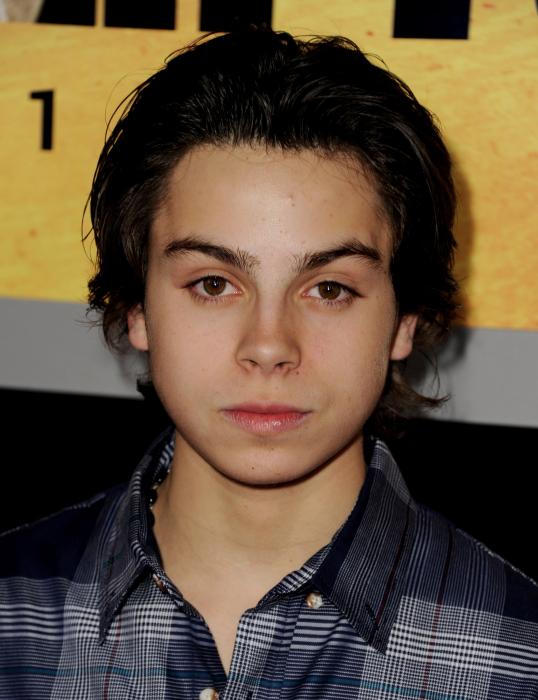 Jake T. Austin در صحنه فیلم سینمایی من شماره چهار هستم