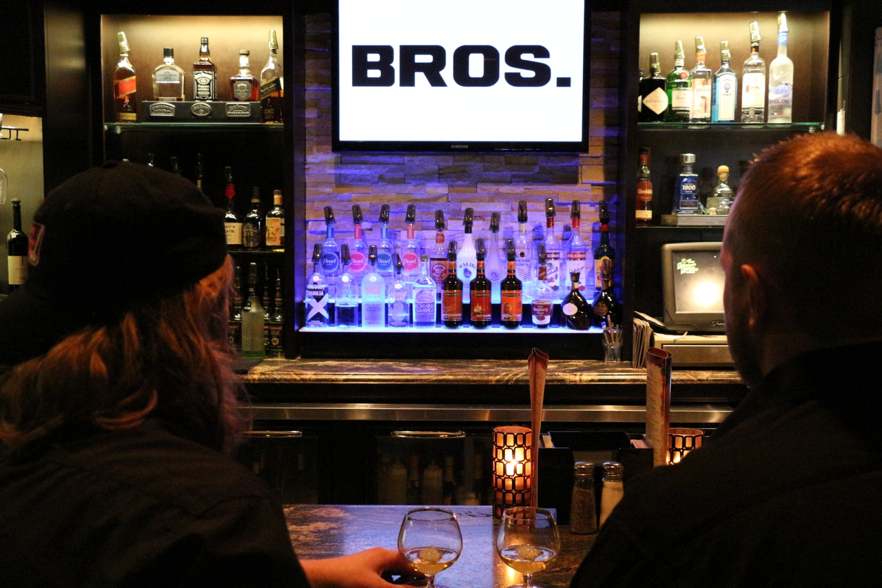  فیلم سینمایی BROS. با حضور Tanner Bolllinger