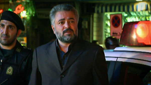 حسن جوهرچی در صحنه سریال تلویزیونی مثل شیشه