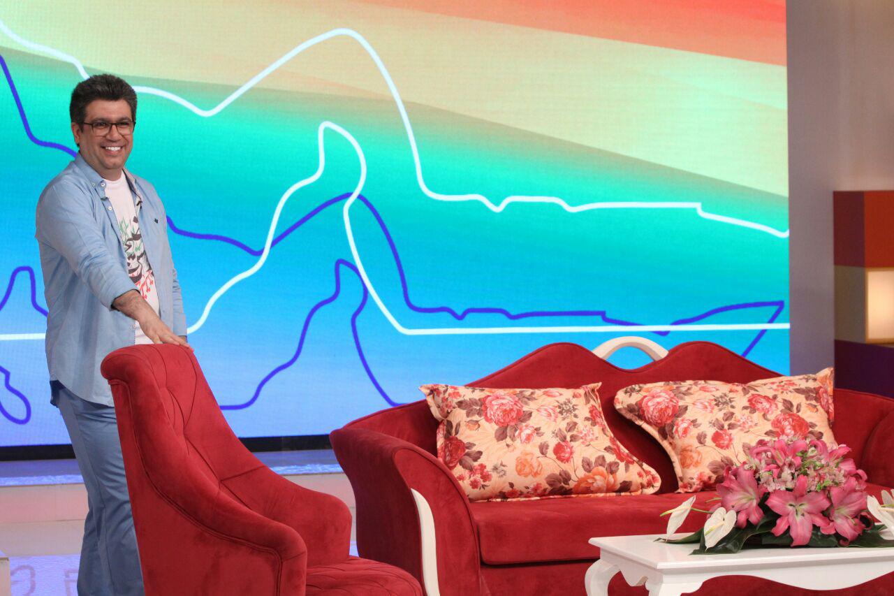  برنامه تلویزیونی حالا خورشید به کارگردانی ندارد