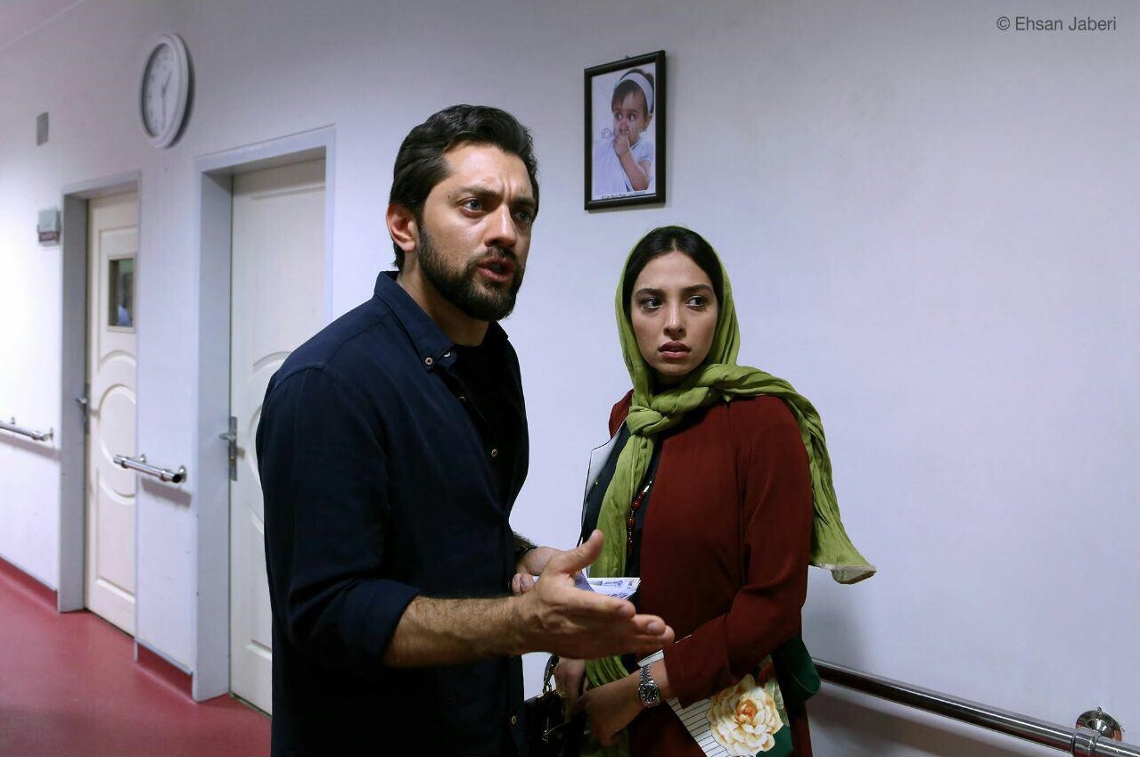 امیرحسین فتحی در اکران افتتاحیه فیلم سینمایی آخرین بار کی سحر را دیدی؟ به همراه آناهیتا درگاهی و بهرام رادان