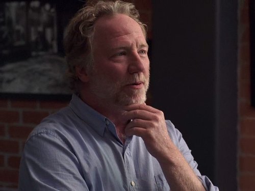 Timothy Busfield در صحنه سریال تلویزیونی همراهان