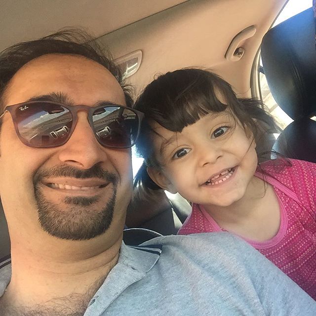 تصویری شخصی از نیما کرمی، مجری سینما و تلویزیون