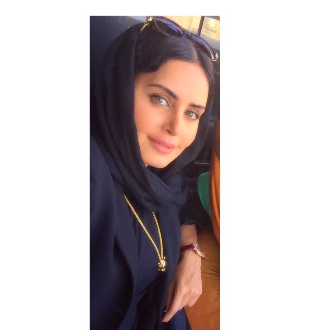 تصویری شخصی از الناز شاکردوست، بازیگر و طراح لباس سینما و تلویزیون