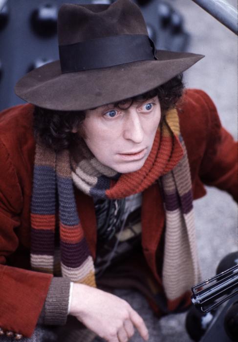 Tom Baker در صحنه سریال تلویزیونی دکتر هو