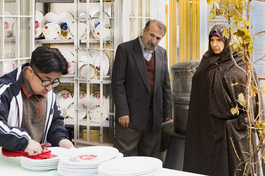 شهین تسلیمی در صحنه سریال تلویزیونی آخر خط به همراه مهران رجبی