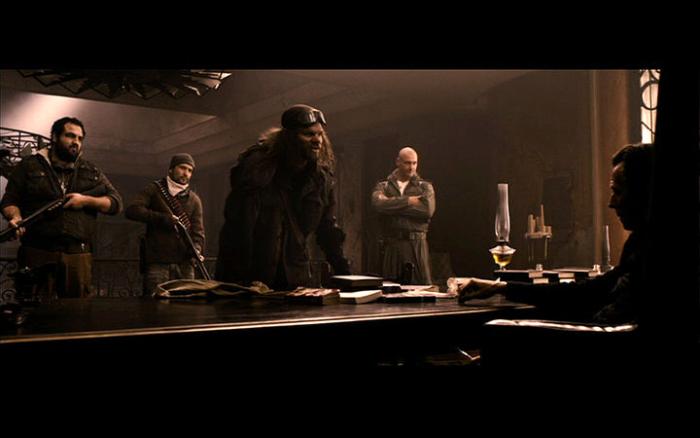 Luis Bordonada در صحنه فیلم سینمایی کتاب عیلی به همراه گری الدمن، Evan Jones، Joe Pingue و Ray Stevenson