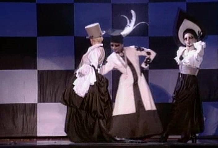  فیلم سینمایی Madonna: The Girlie Show - Live Down Under به کارگردانی Mark Aldo Miceli